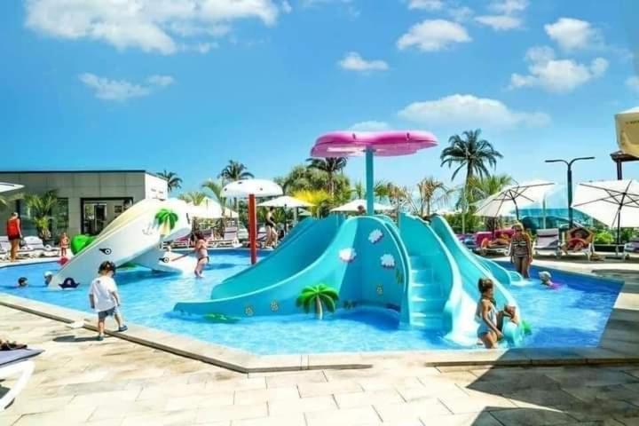 Alezzi Resort Luxury Apartament Prima Linie La Mare Năvodari Exteriér fotografie